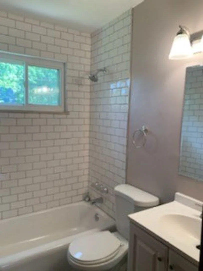 Beautifully Updated 4BR/2BA Cape Cod with Hardwood Floors with Full Basement — Photo 4