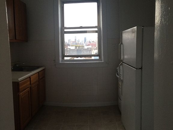 2nd image of 2505 40th Ave #4