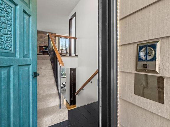 4th image of 4470 Lakeview Blvd