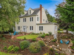 100 Poplar Spring Trl, Laurel Park, NC 28739