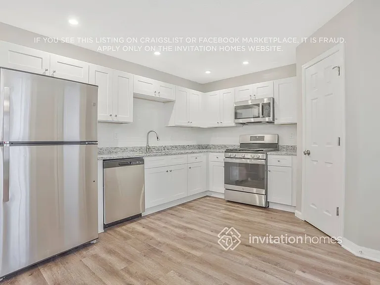 81 Katie Dr — Photo 8