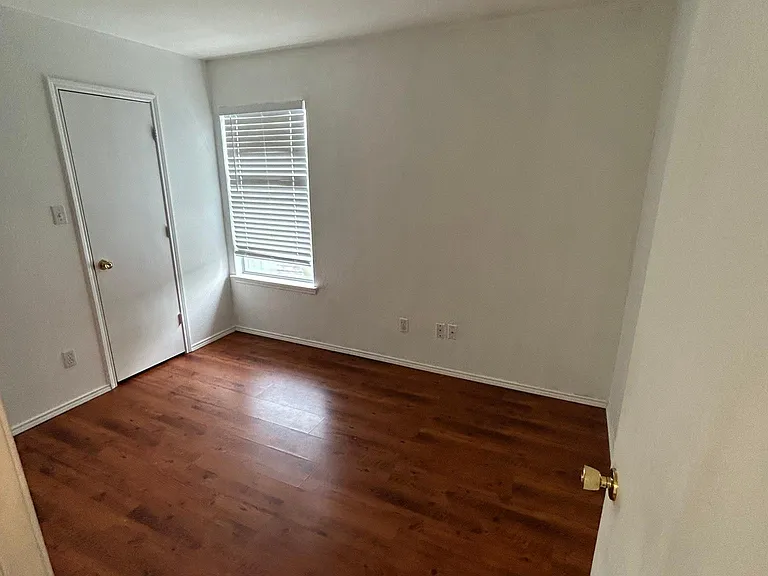 1116 Driftwood Ln — Photo 8