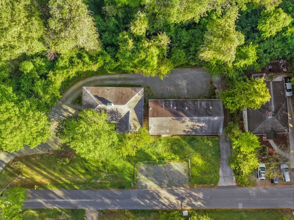 210 Purefoy Rd #1-6, Chapel Hill, NC 27514