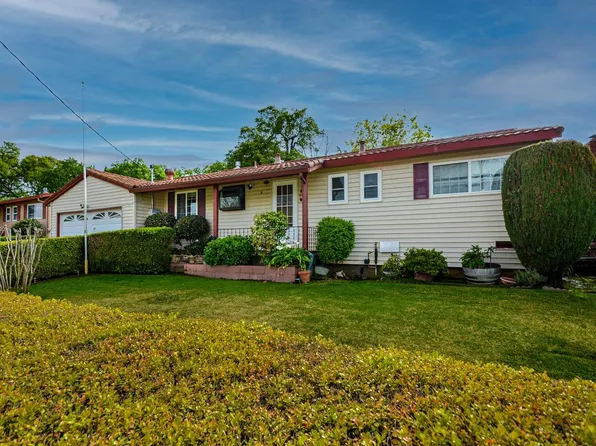 215 Judy Dr, Sutter Creek, CA 95685