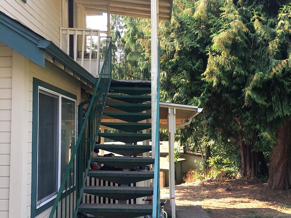 stairs to unit C