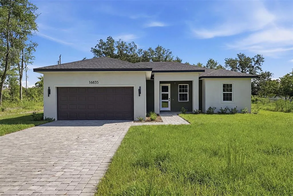 4 bed, 2.0 bath, 1799 sqft, $2,000 — Photo 3
