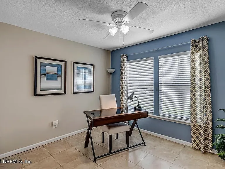 223 Brookfall Dr — Photo 12