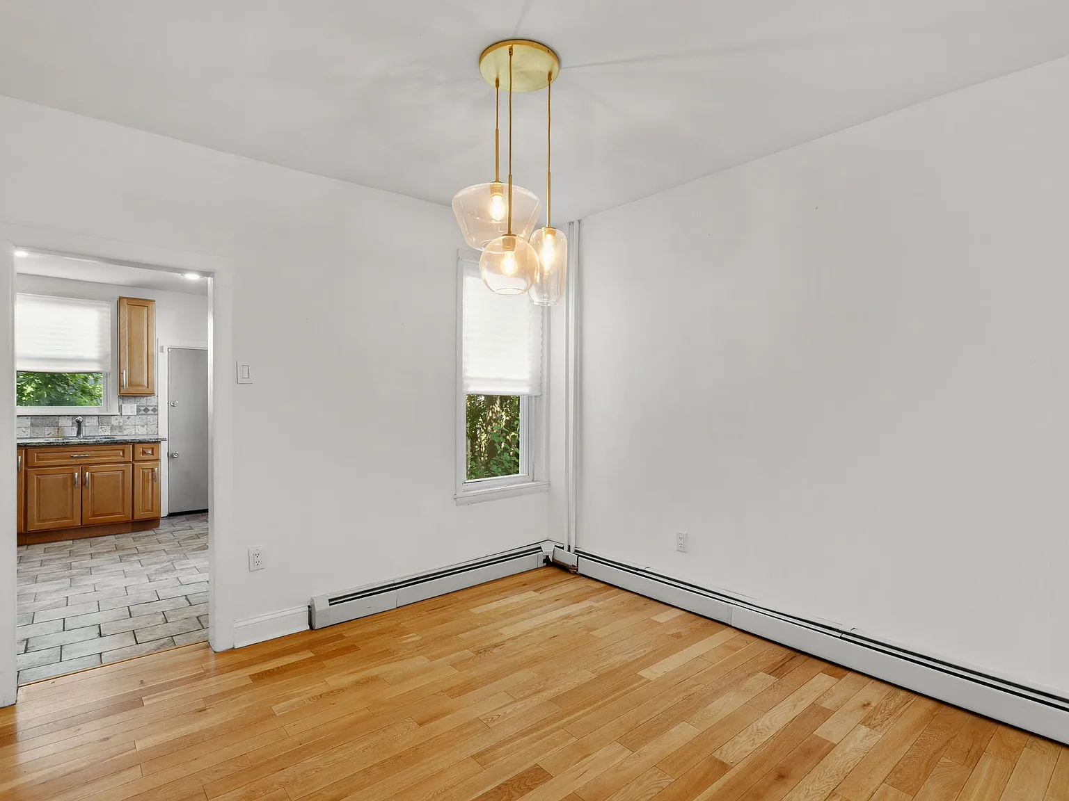 3 bed, 996 sqft, $1,750 — Photo 4