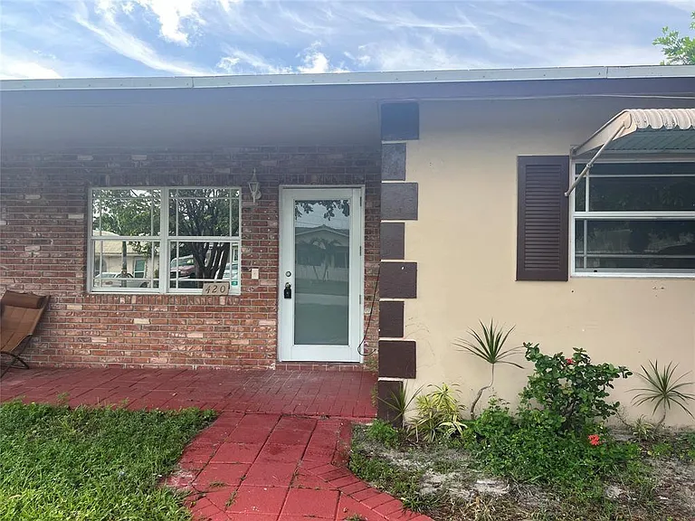420 SE 13th Dr — Photo 14