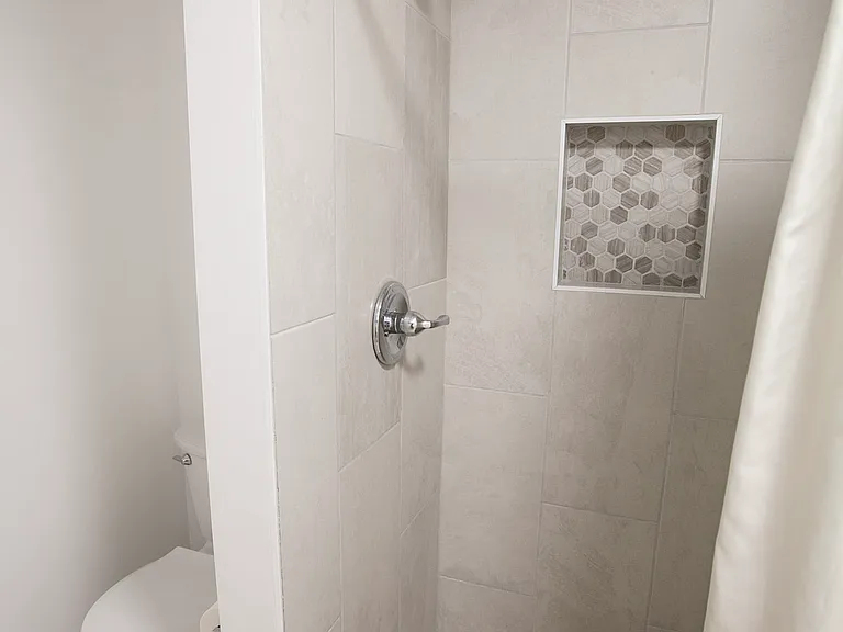 4328 State Line Rd #1 — Photo 11