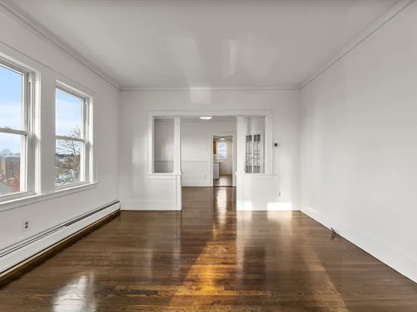 46 Garland St, Everett, MA 02149