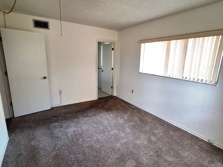 MASTER BEDROOM II