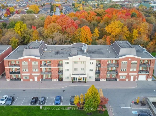 9431 Jane St #308, Vaughan, ON L6A 4H9