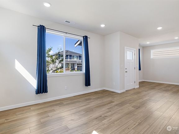 5th image of 5051 86th Avenue NE