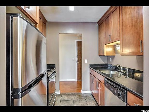 3rd image of 710 E 200 S APT 3E