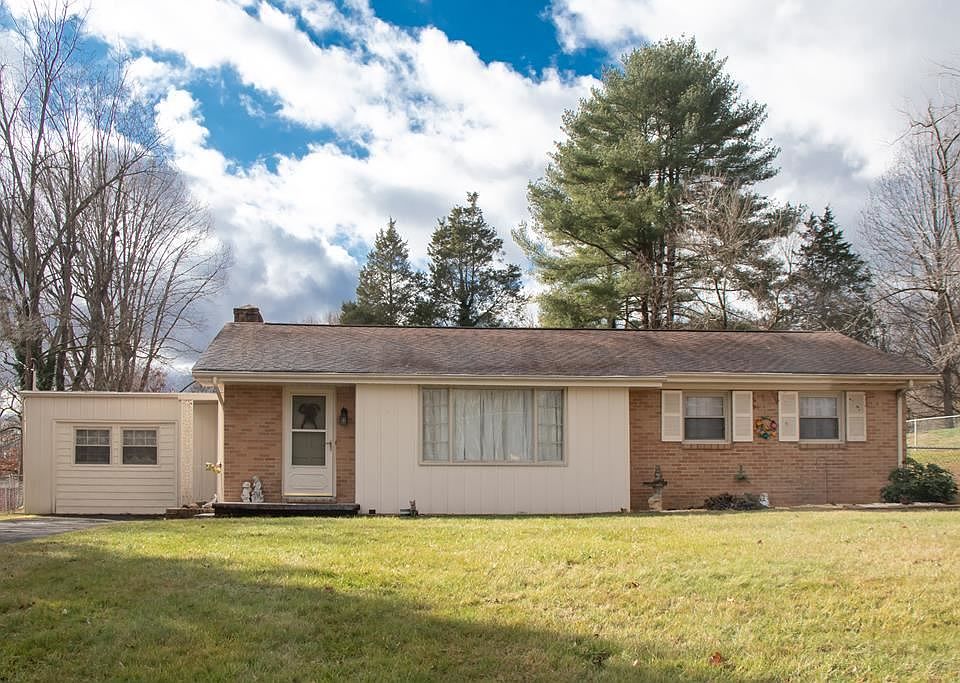 1st image of 407 Brookwood Dr