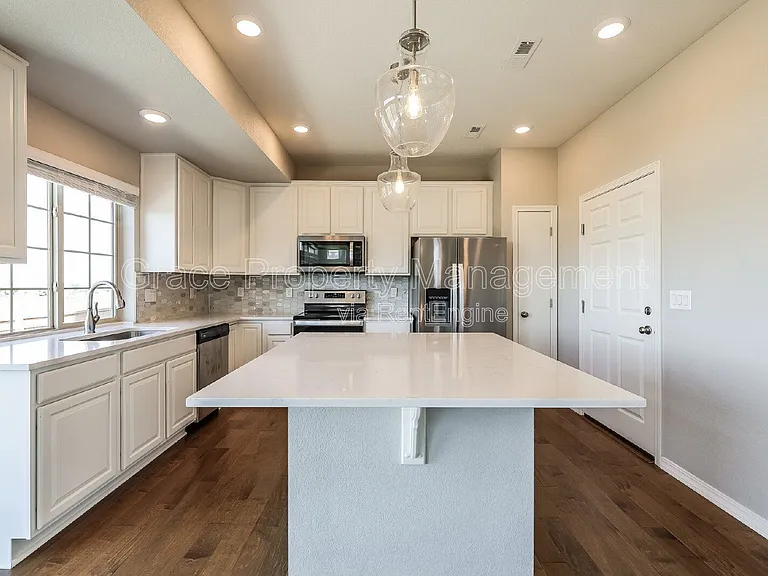 10243 Yampa Ct — Photo 9