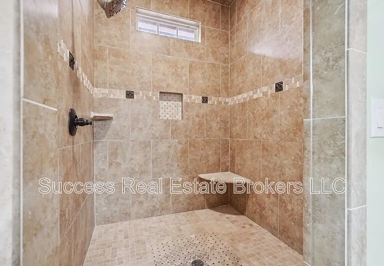 343 Summer Garden Dr — Photo 52