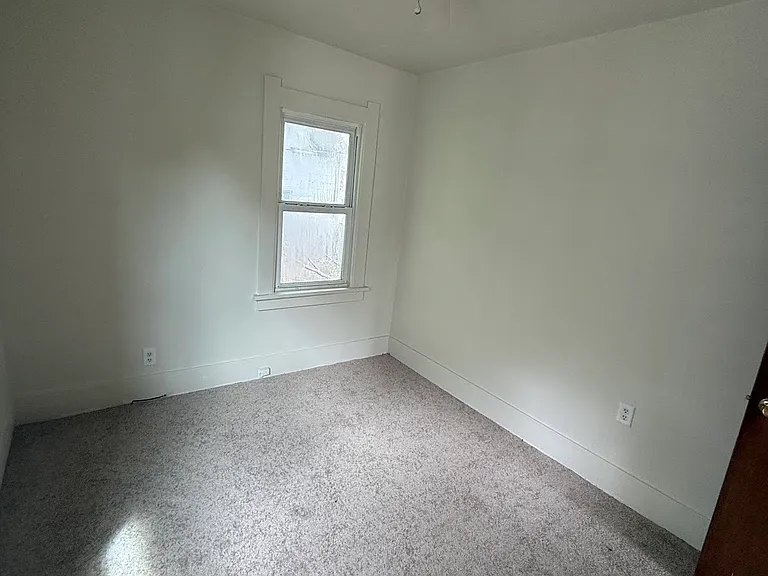 1105 S Jasper St — Photo 10
