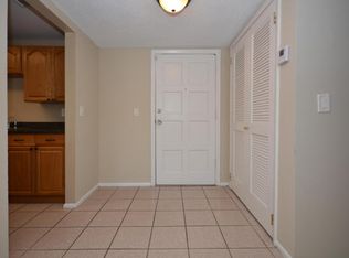 100 SW 14th St APT 4, Boca Raton, FL 33432