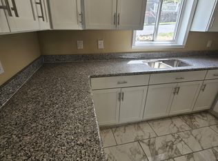 94 7th Ave, Carbondale, PA 18407