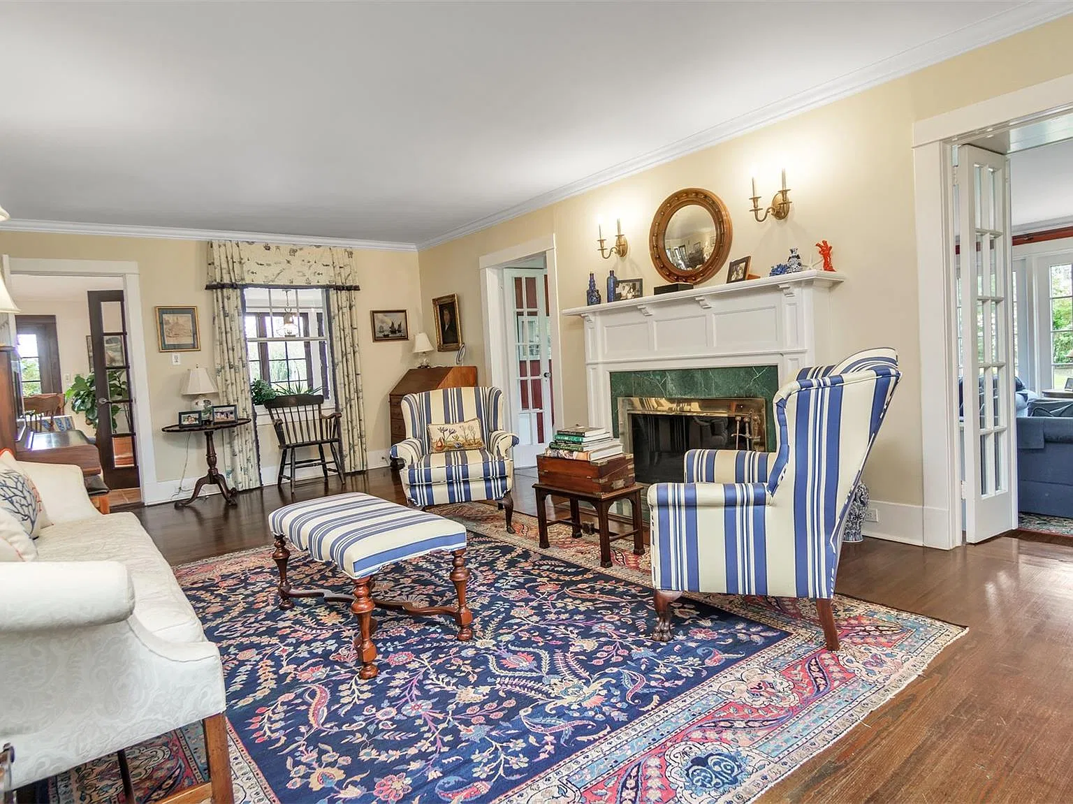 5 bed, 4.5 bath, 2935 sqft, $55,000 — Photo 4