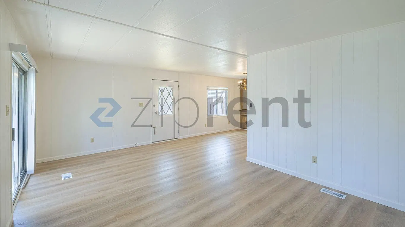 2 bed, $2,200 — Photo 3