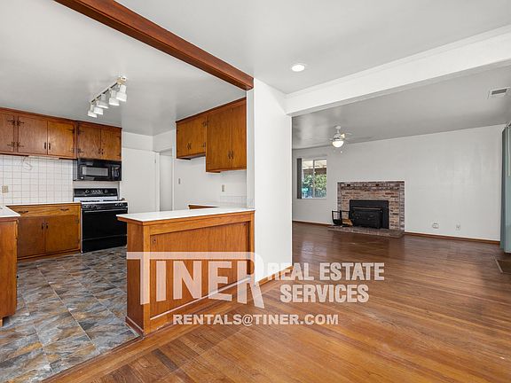3rd image of 5841 Northgrove Way