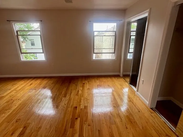 18 Martin Luther King Dr — Photo 4