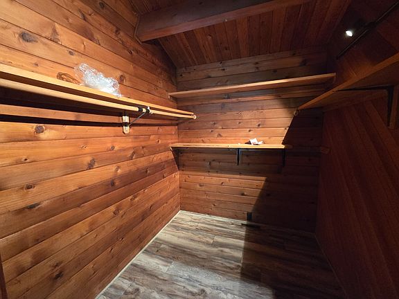 4th image of 15 Woodard Rd #1