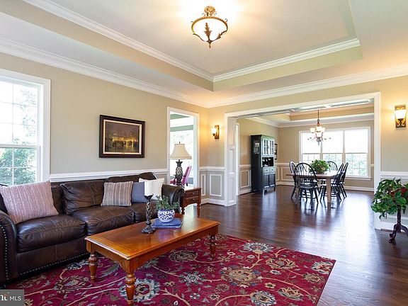 5th image of 32 Turnstone Ct