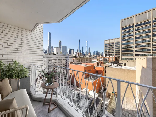 1160 3rd Avenue image 3 of 8