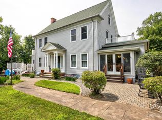 817 W Brown St, Iron Mountain, MI 49801