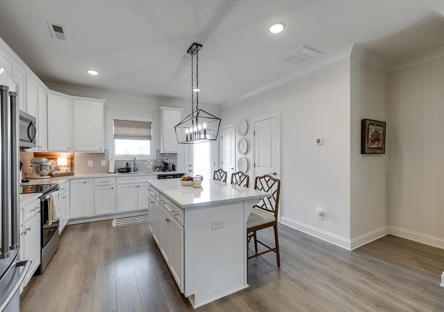 Townhome For Lease — Photo 3