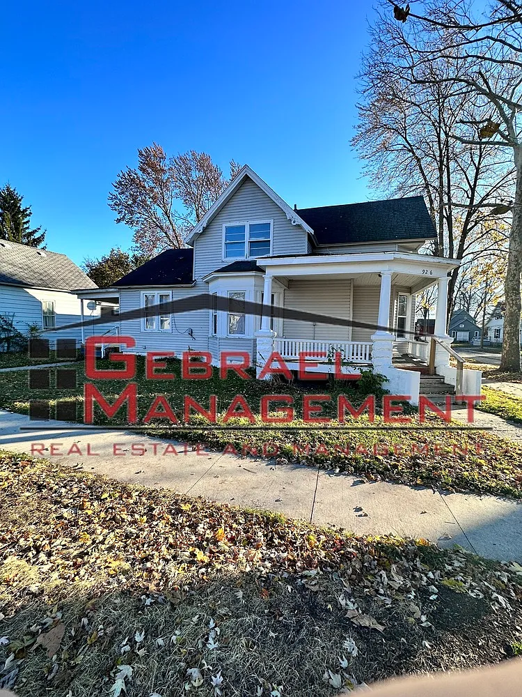 926 Willow St. — Photo 1
