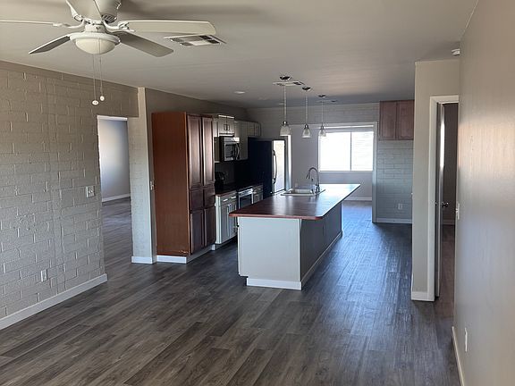 4th image of 848 W Inglewood St