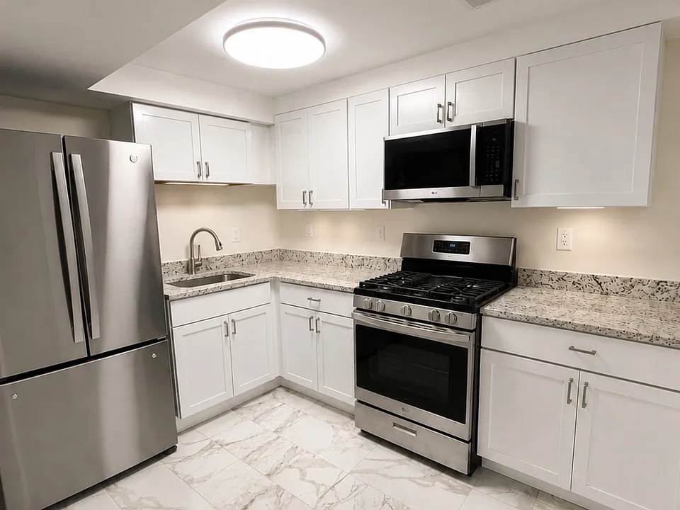 267 Branford Rd #103