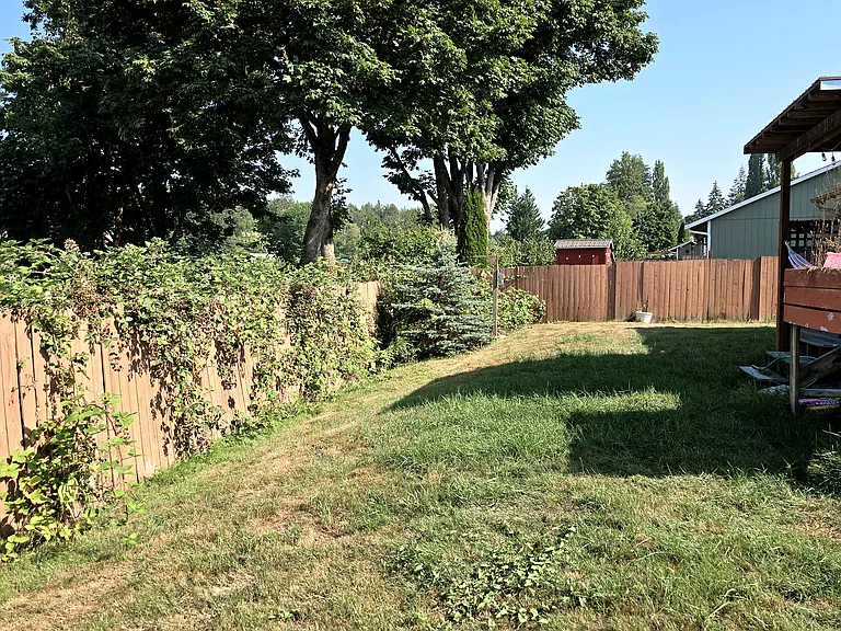 17105 Zoya Dr — Photo 17