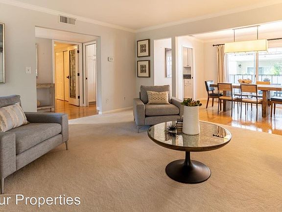 4th image of 451 Oak Grove Ave APT 1