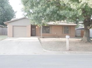 12313 Newgate Dr, Yukon, OK 73099