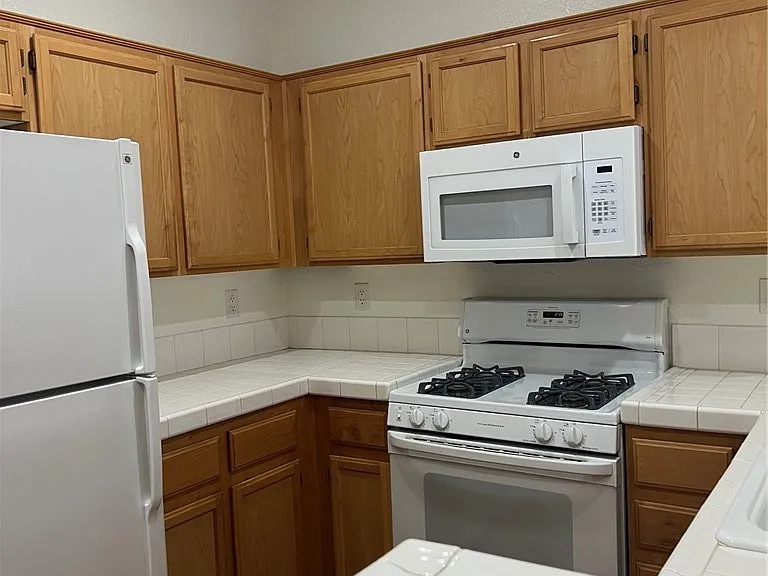 10201 Deerfield Beach Ave #101 — Photo 4