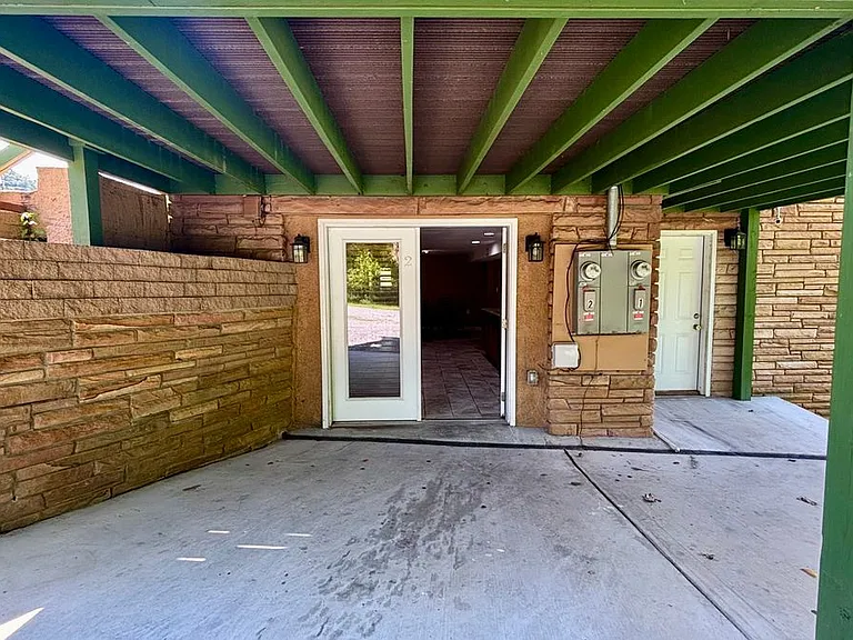 626 W Main St #2 — Photo 14