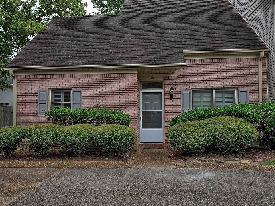 1st image of 110 College Hill Vlg