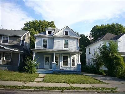 1st image of 49 Fernwood Ave
