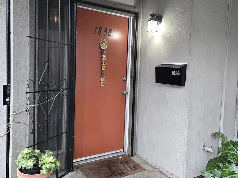 1838 Polk Way — Photo 2