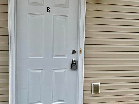 4th image of 528 Patriot Park Ct Unit B