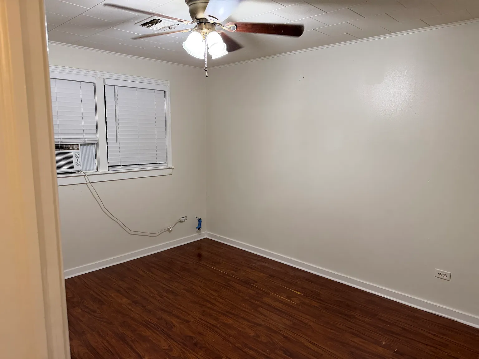 2 bed, 1200 sqft, $1,225 — Photo 4