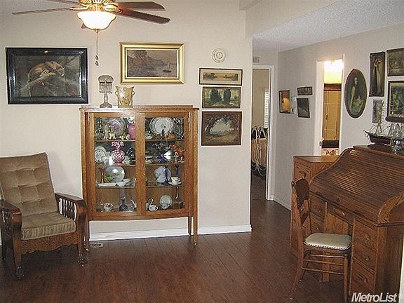 5th image of 177 Brookshire Way