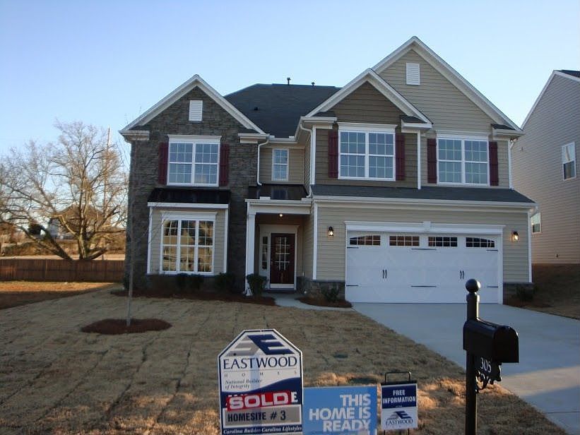 2nd image of 305 Cypresshill Ct