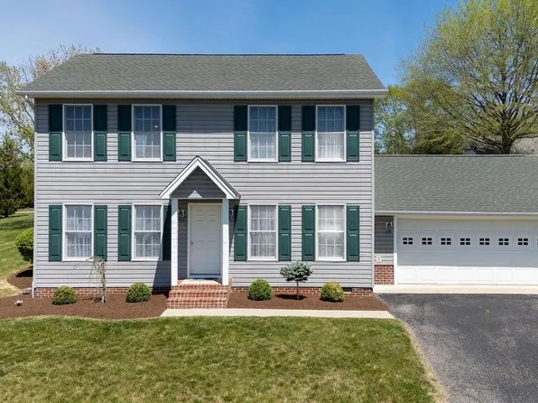 114 Colonnade Ave, Lexington, VA 24450